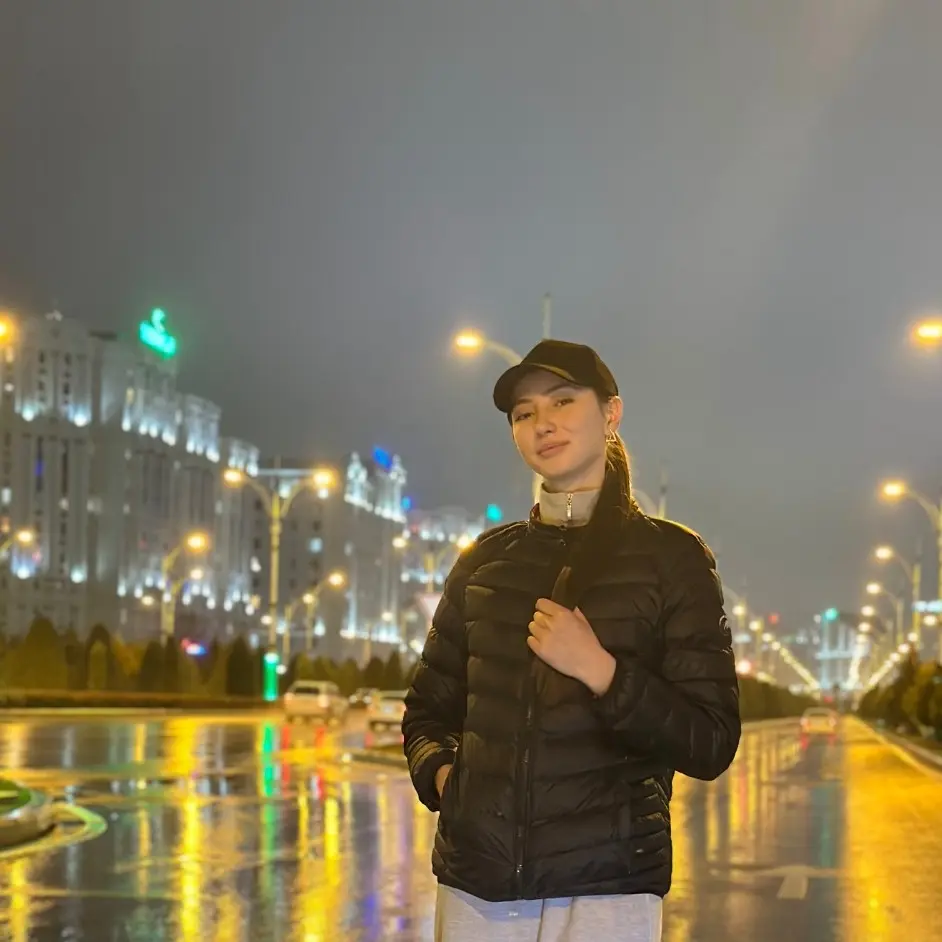Алсу Садыкова