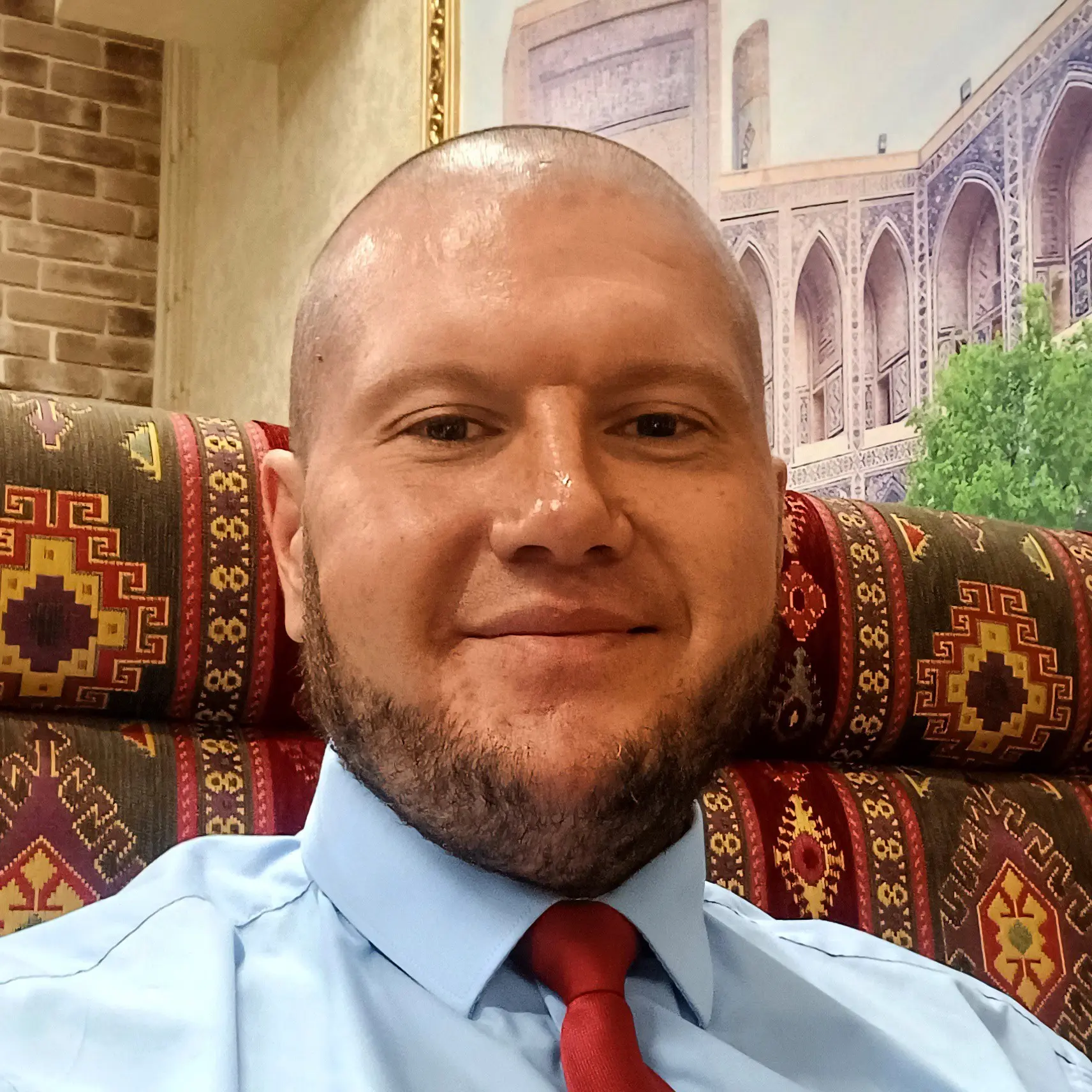 Александр Лазуткин