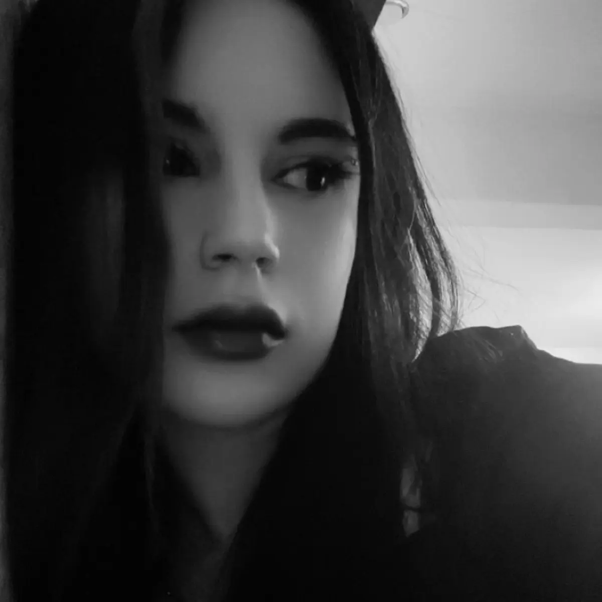 Лина Землякова