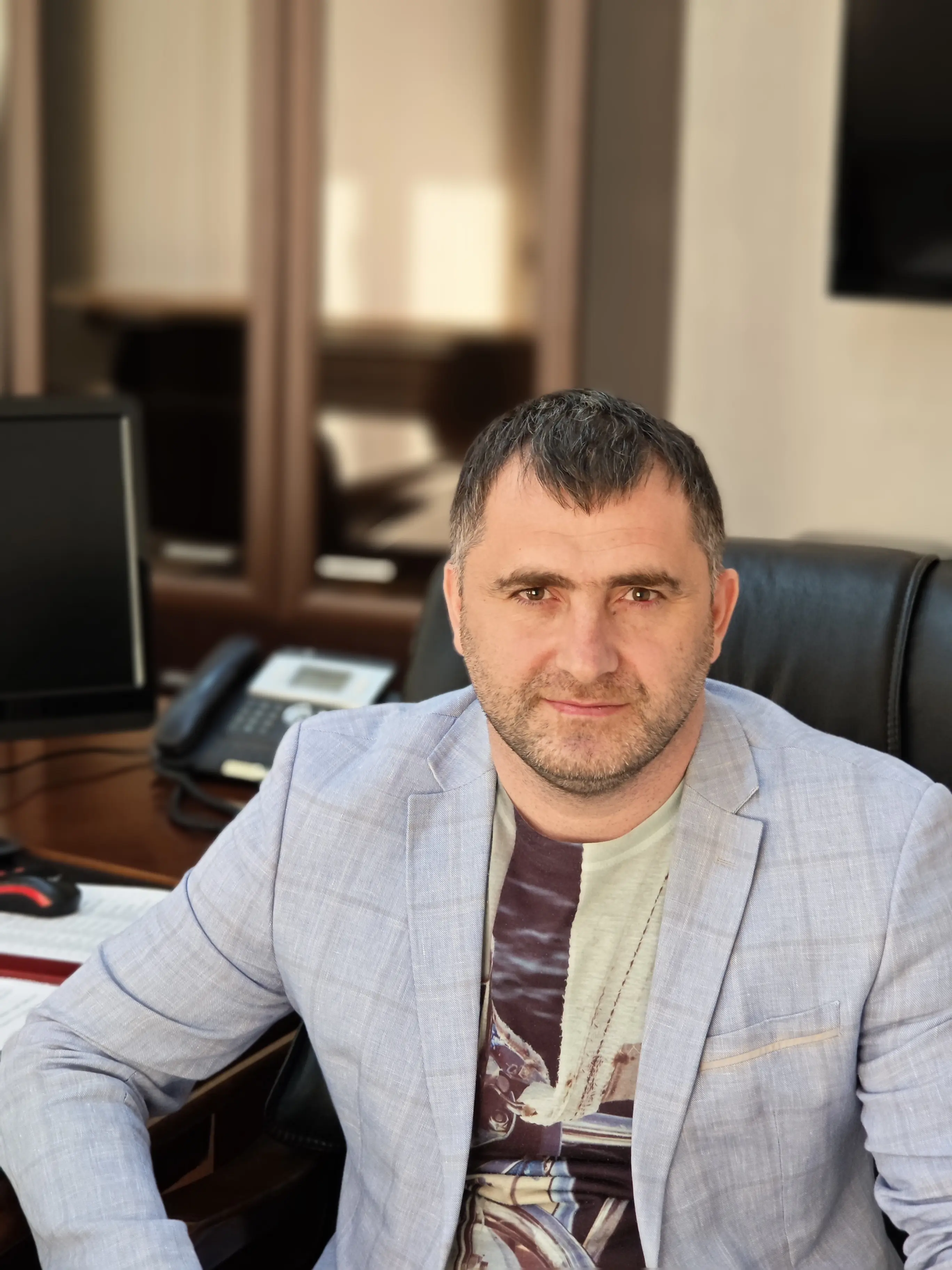 Рустам Хадызов