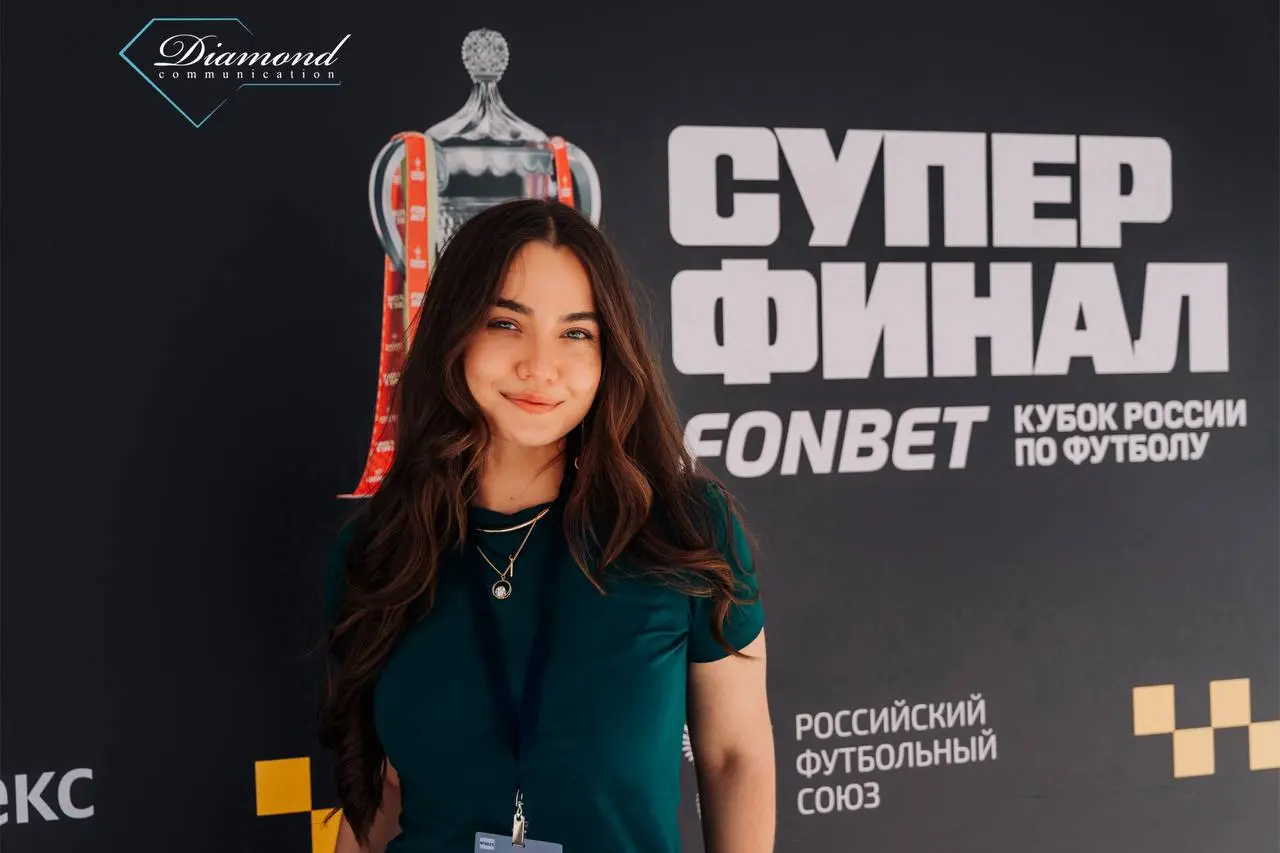 74 000 болельщиков.
Рекорд «Лужников».
И три недели, чтобы всё успеть.
24 мая в «Лужниках» прошёл Суперфинал FONBET Кубка России — «Краснодар» против «Спартака» | Сетка — социальная сеть от hh.ru