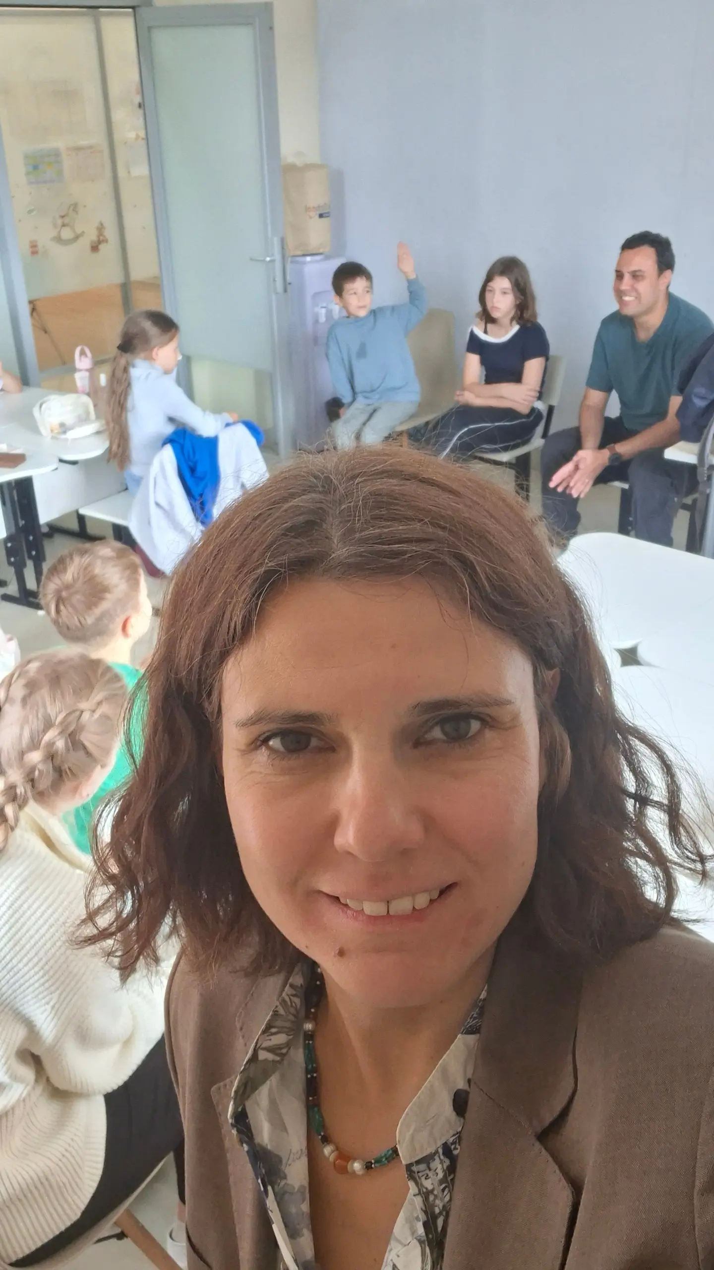 На этой неделе у нас в лагере Smile School неделя профессий.
К нам приезжают разные гости и рассказывают о своей работе | Сетка — социальная сеть от hh.ru