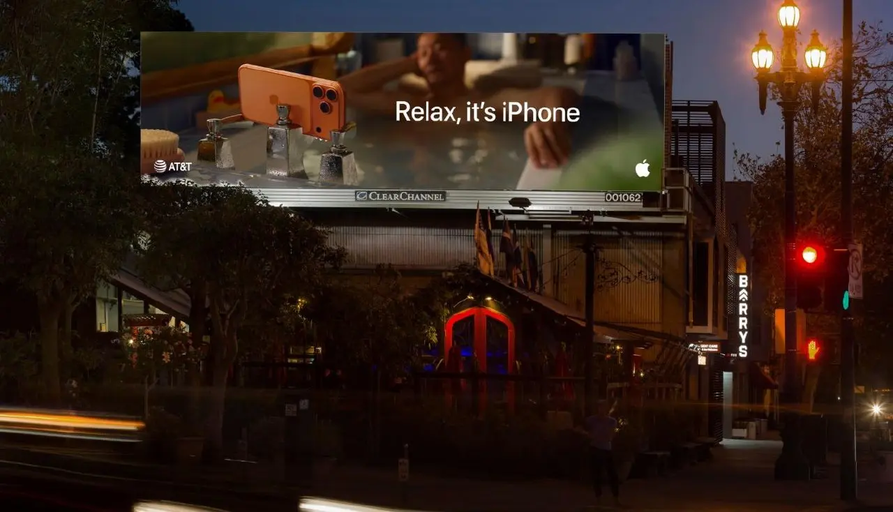 Apple последовательно продвигает свой слоган «Relax, it’s iPhone» («Расслабься, это iPhone») — последние пять лет так точно | Сетка — социальная сеть от hh.ru