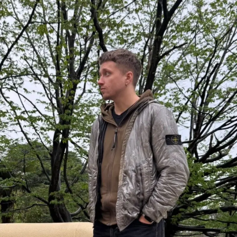 Владимир Лисенков