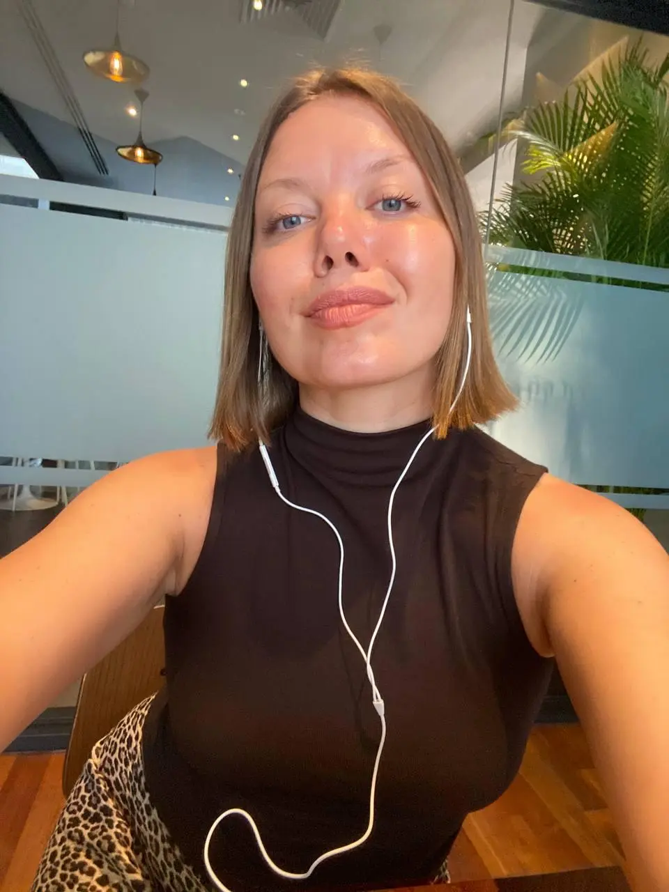 Business girl и училка по продажам в своем Куала-Лумпурском офисе🤓 | Сетка — социальная сеть от hh.ru