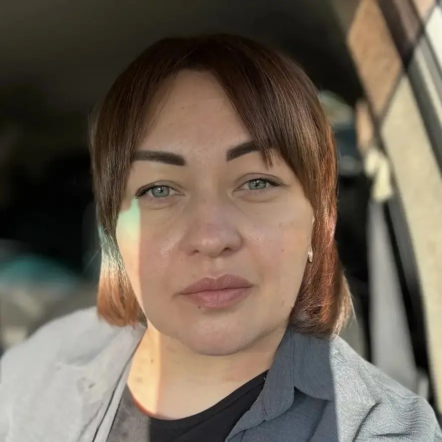 Елена Сурикова