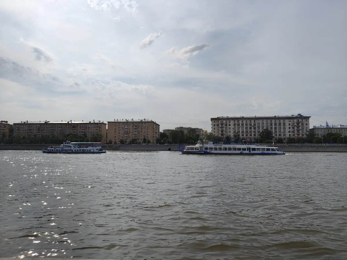 Прогулка вдоль Москвы-реки | Сетка — социальная сеть от hh.ru