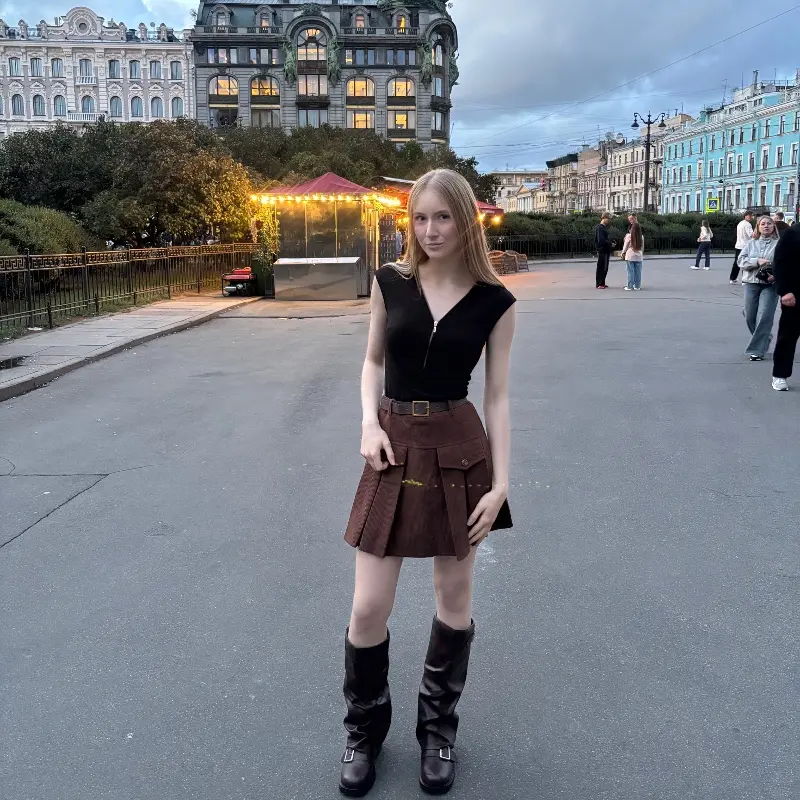 Лариса Петровичева
