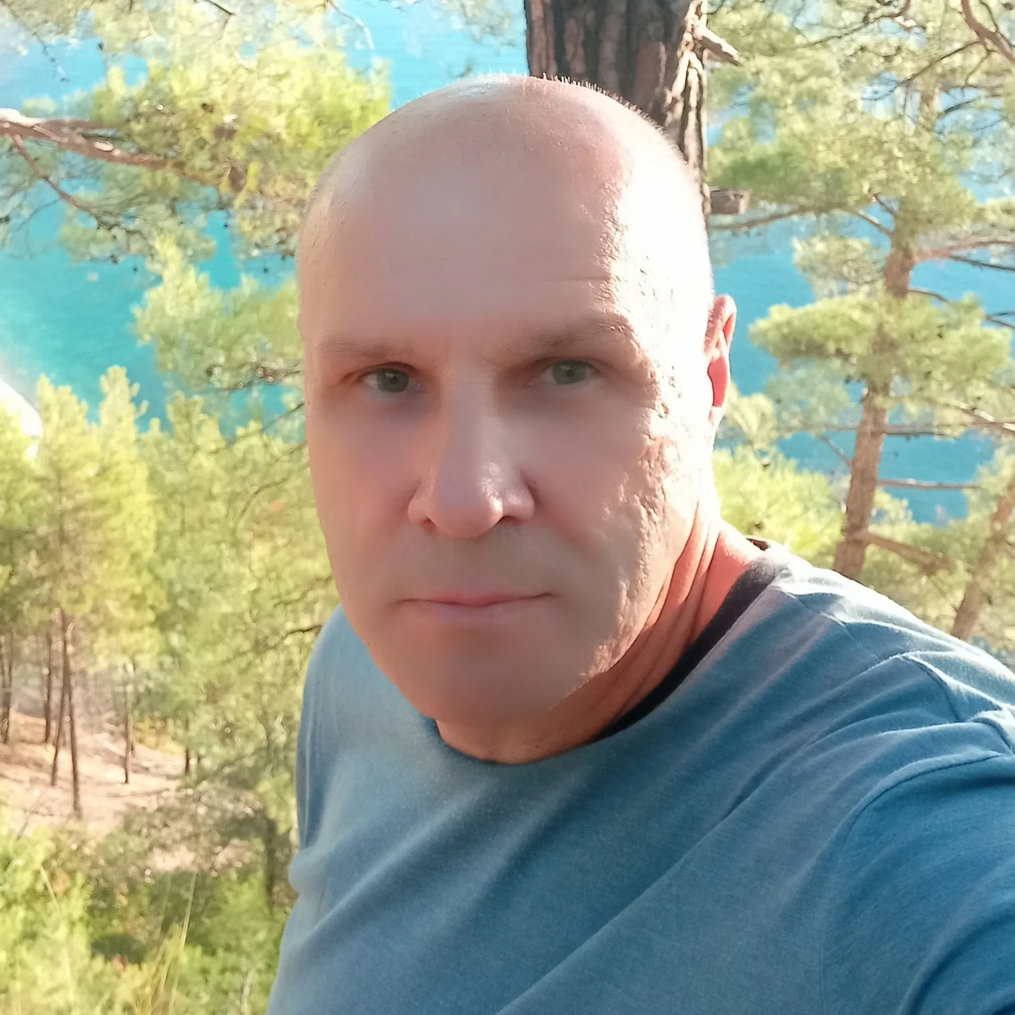 Евгений Ищенко