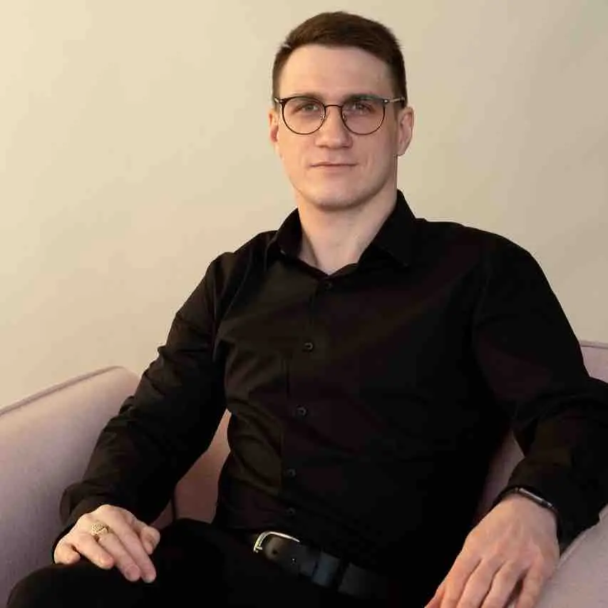 Антон Скирневский