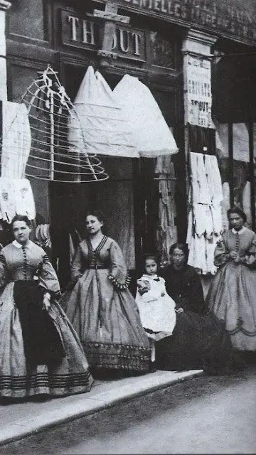 When Skirts Became Bigger Than Doors | Сетка — социальная сеть от hh.ru