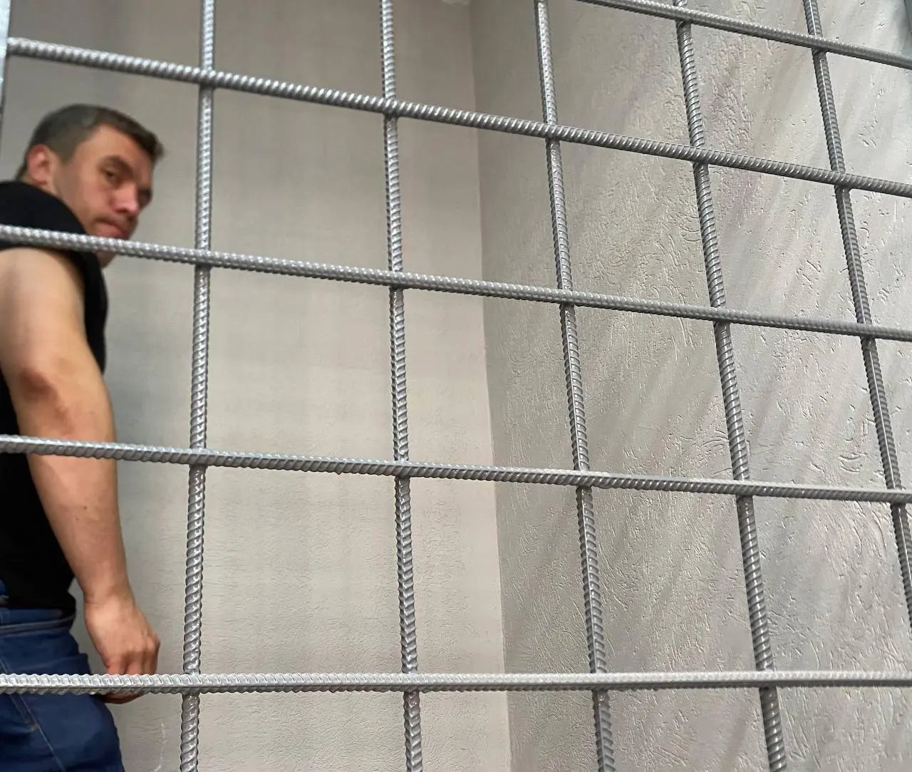 ⚡️В Саратове задержали кандидата в Госдуму от КПРФ Бондаренко, — СМИ.
«Меня задержали 10 сотрудников полиции доставили принудительно в суд», — сообщил сам депутат | Сетка — социальная сеть от hh.ru