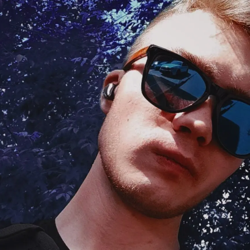 Евгений Антонов