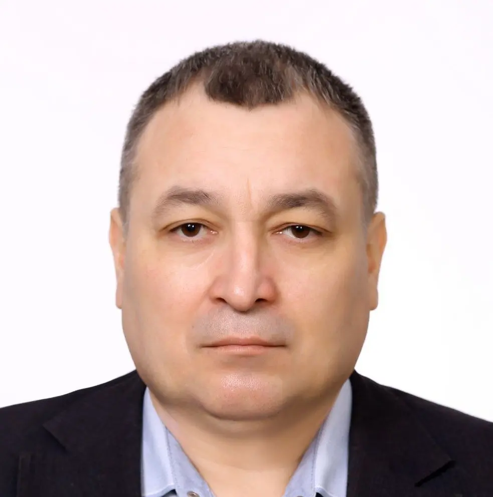Олег Булатов