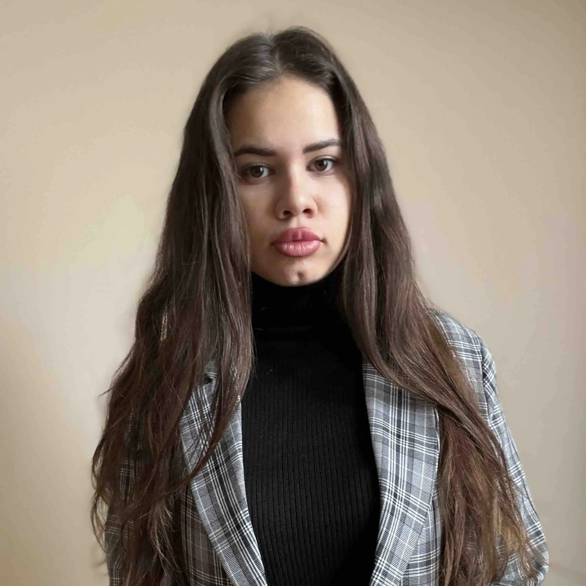 Эмилия Шаропова