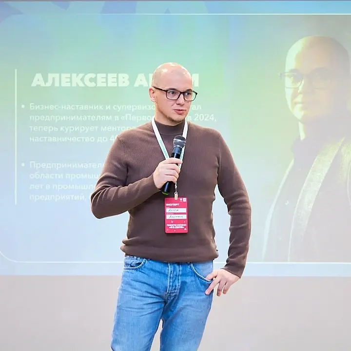 Почему сарафан больше не работает?
Последние несколько недель всё чаще слышу одну и ту же фразу от предпринимателей, руководителей и даже друзей, мол Сарафан перестал работать
Сначала не придал этому ... | Сетка — социальная сеть от hh.ru