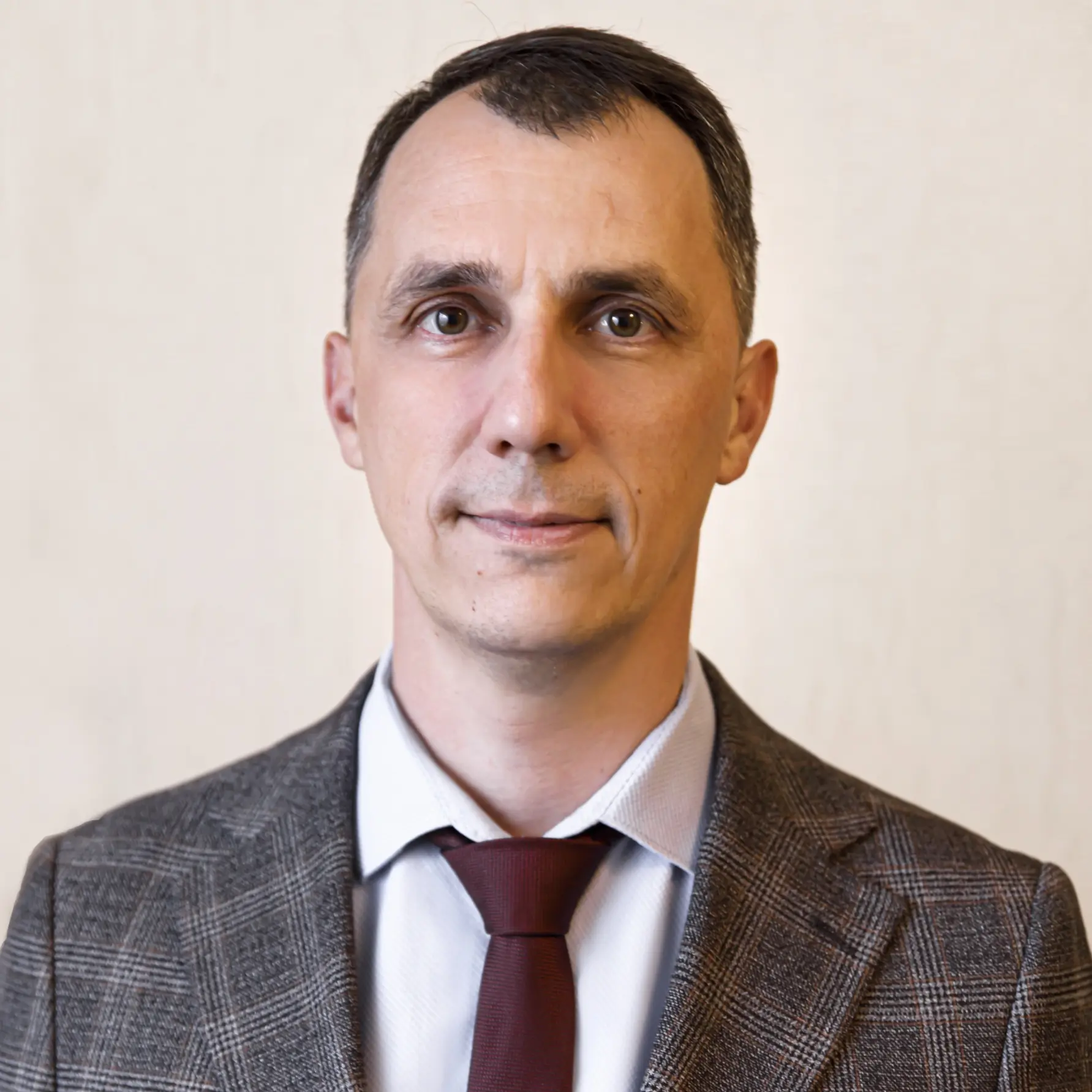 Михаил Попов