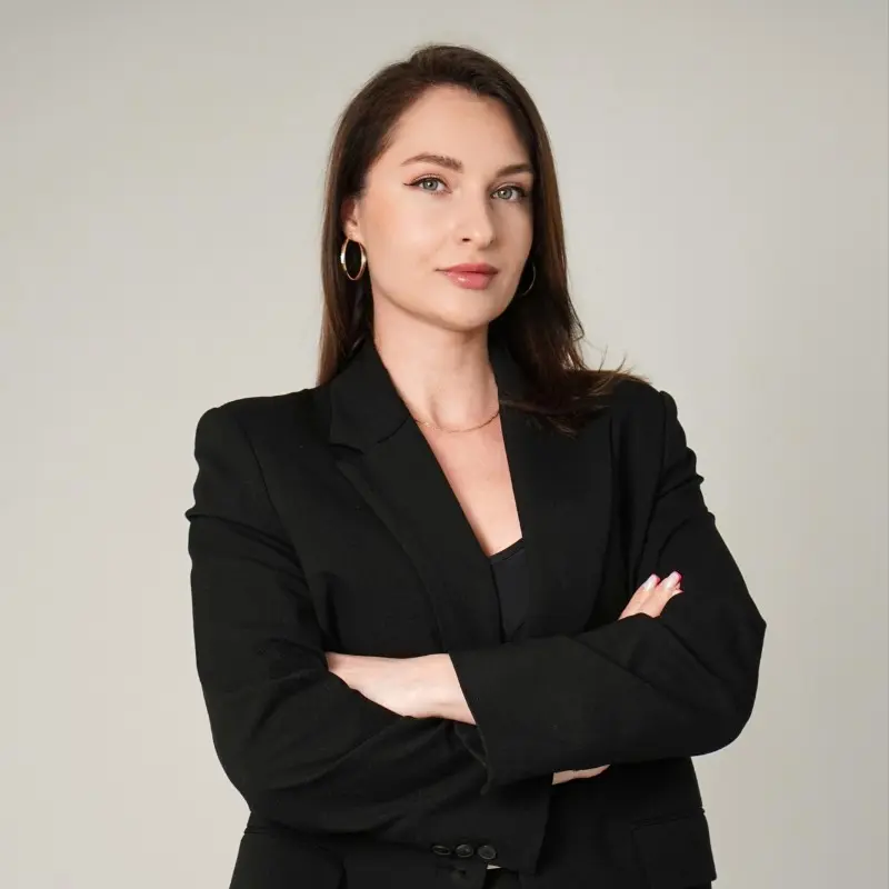 Нина Максимова
