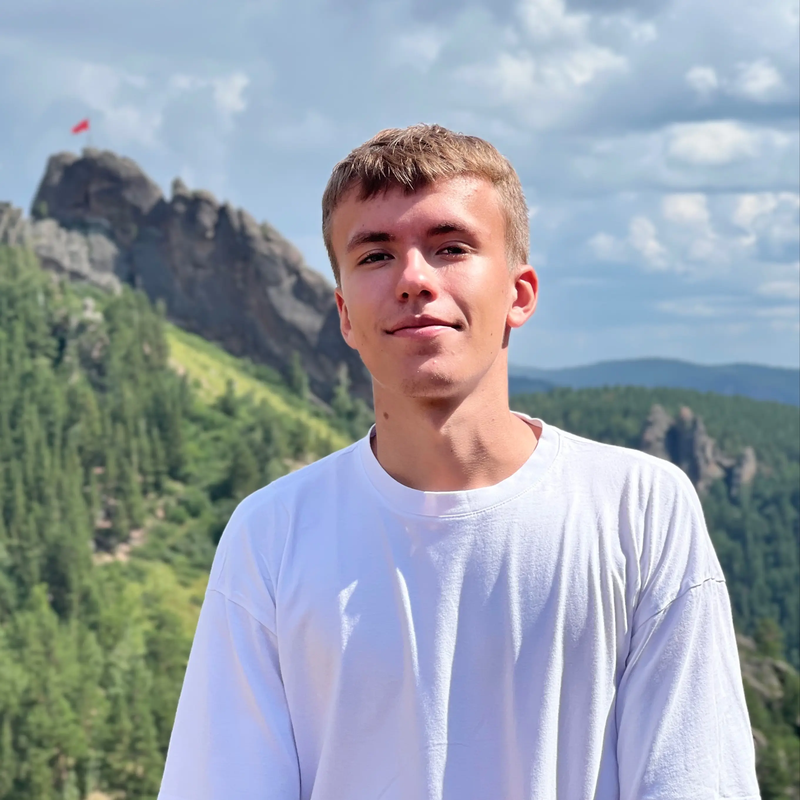 Андрей Ларьков