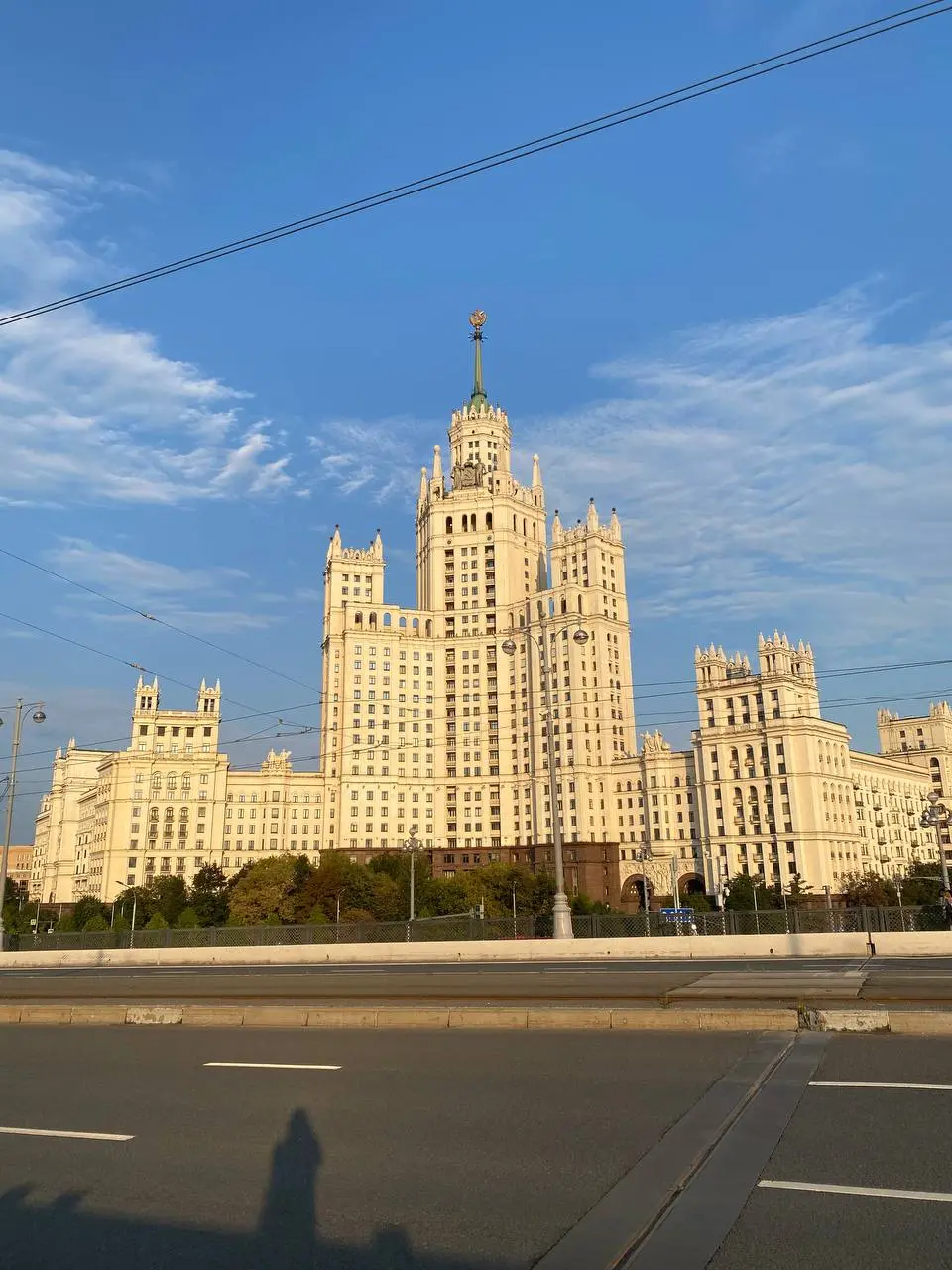 Hellewww, лучший летний город на планете, я очень скучала😇🕊️🤍 | Сетка — социальная сеть от hh.ru