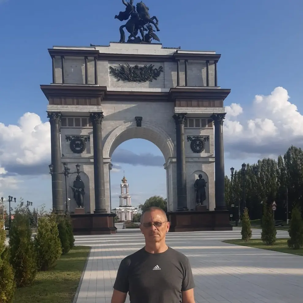 Александр Иванов