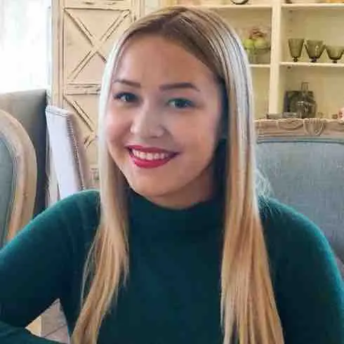 Лилия Султанова