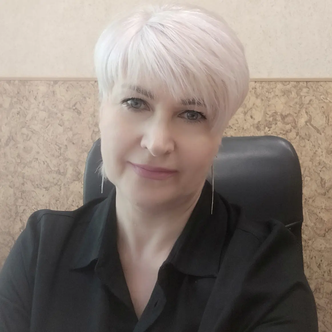 Елена Кострикова