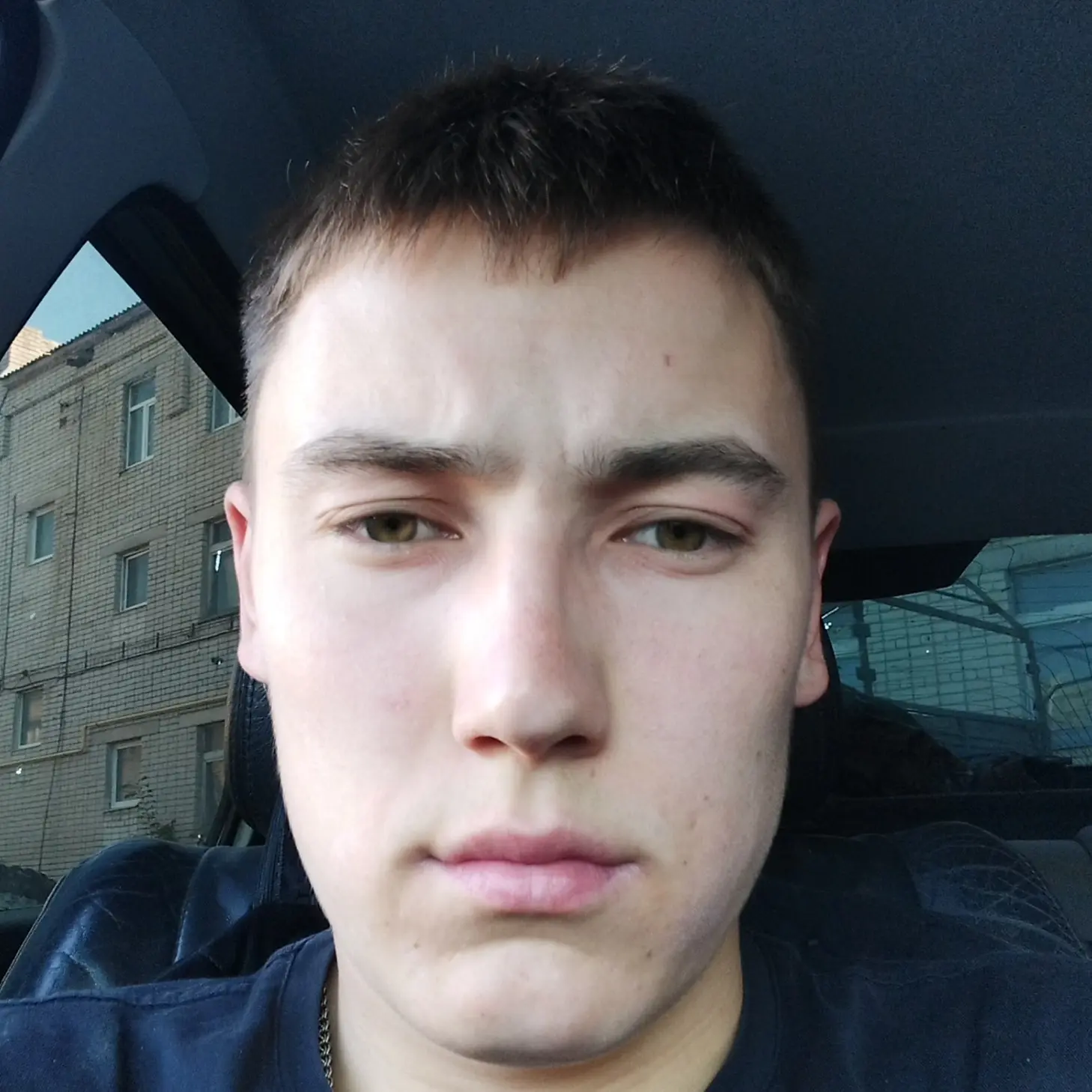 Виктор Азанов