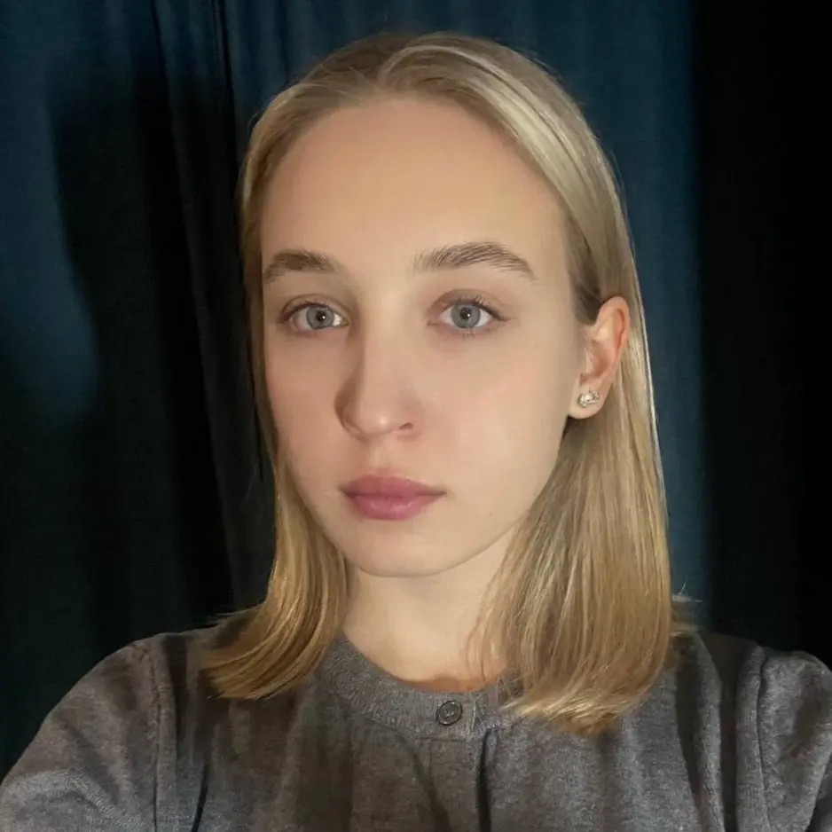 Арина Строева