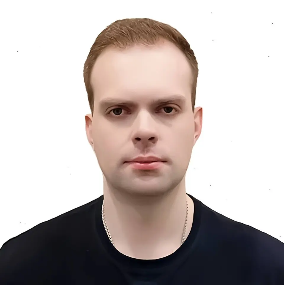 Алексей Комаров