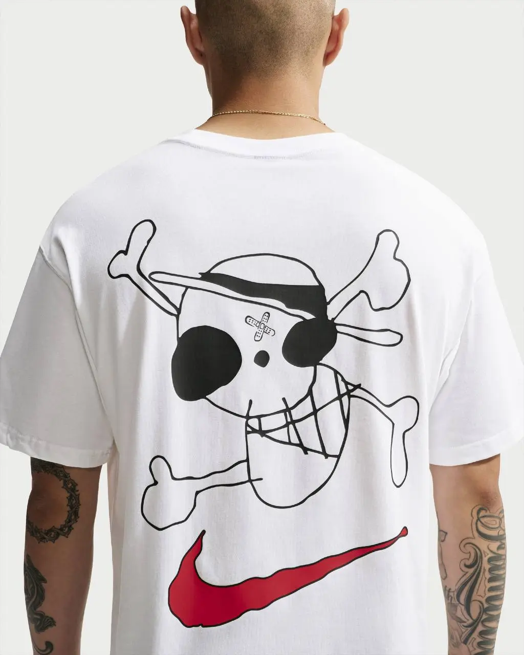 Nike заколлабился с One Piece и выкатил целую коллекцию кроссовок и тишек | Сетка — социальная сеть от hh.ru