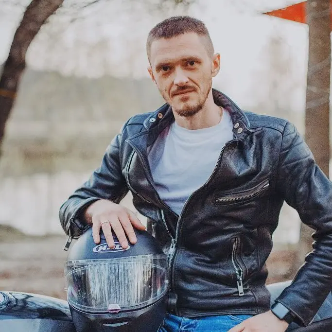 Дмитрий Попов