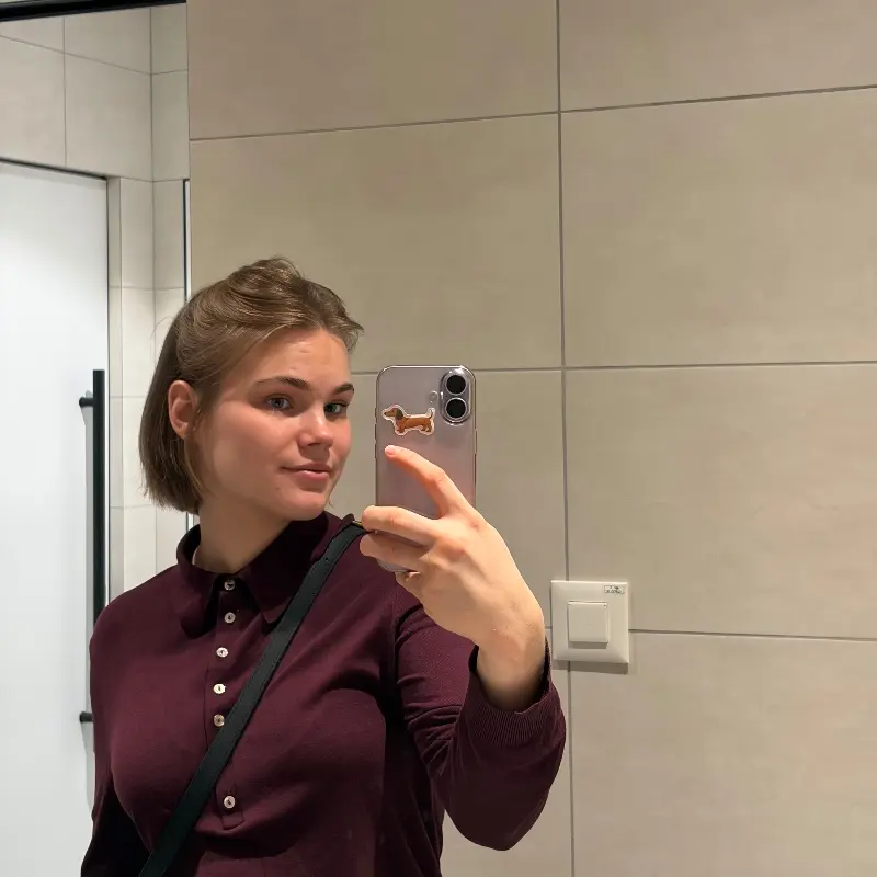 Арина Новикова