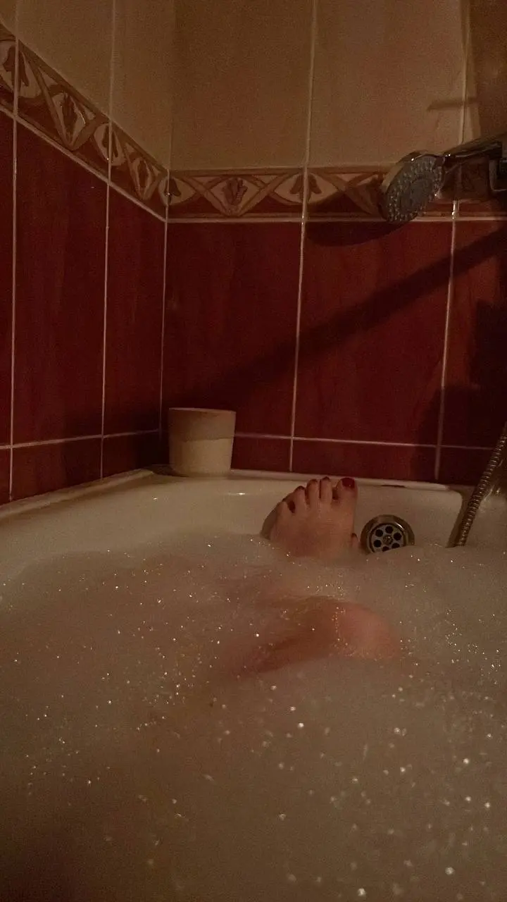 64/108 #ясегоднямолодец
Сегодняшний день не отличается особой активностью, поэтому похвалы сегодня за банальное, но важное:
🙂 поняла, что ни во мне, ни в Лизе нет столько сил, чтобы благополучно дотащ... | Сетка — социальная сеть от hh.ru