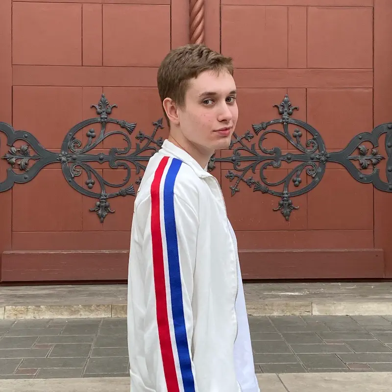 Артем Петрушкин