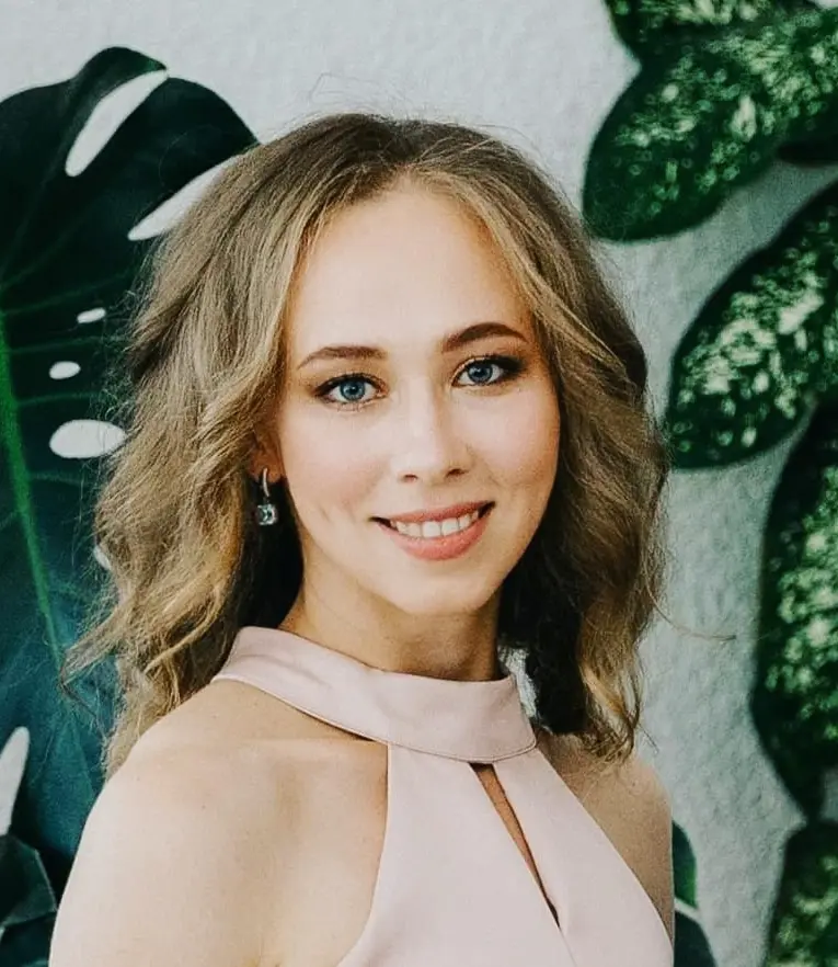 Ксения Максимова