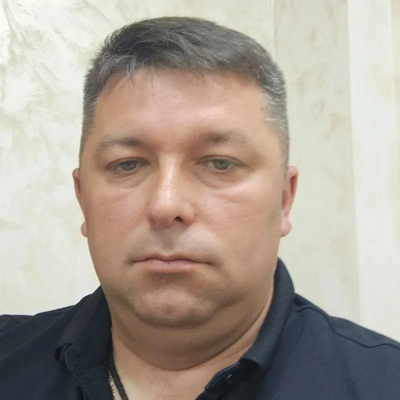 Денис Ольхов