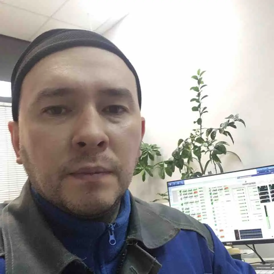 Артур Максютов