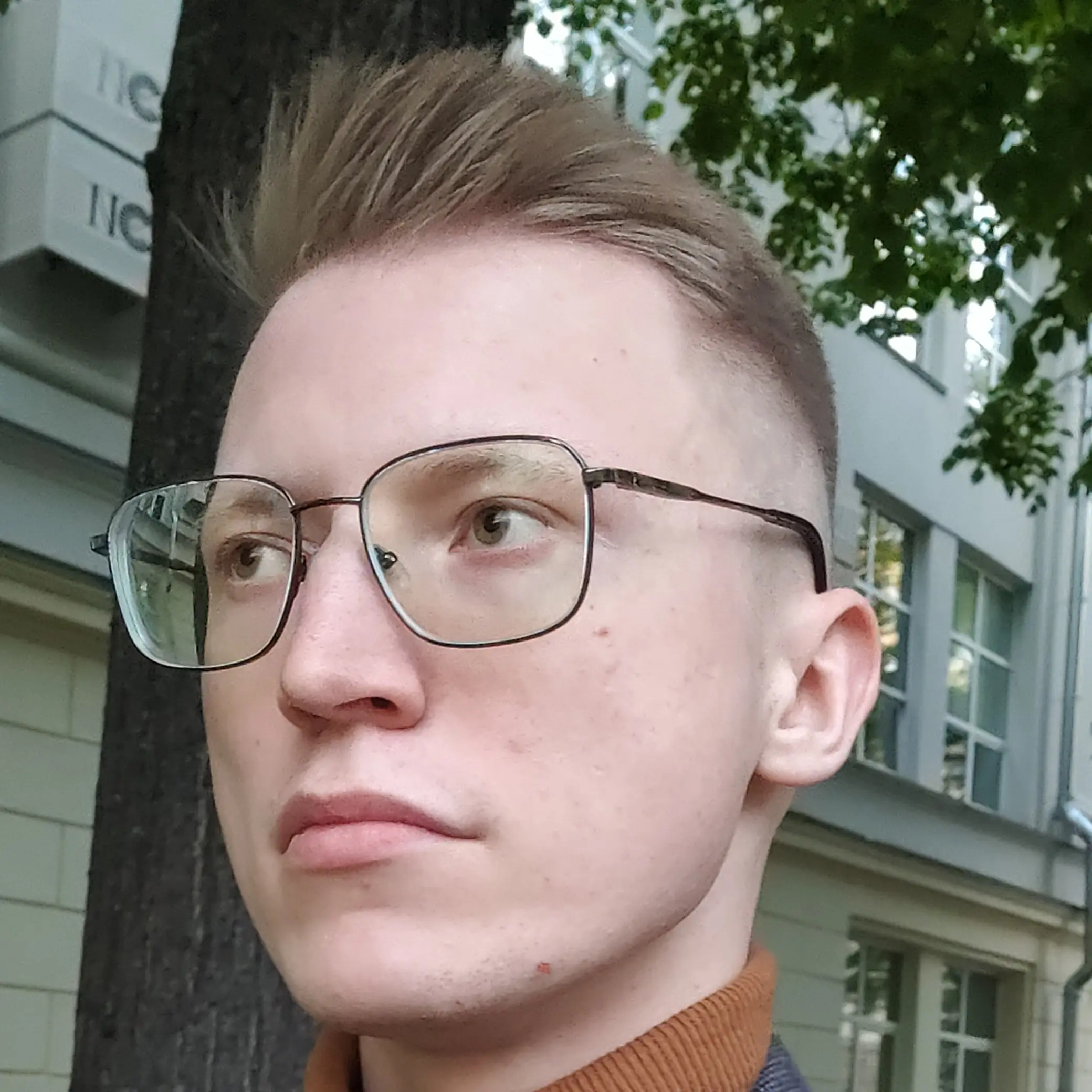 Александр  Данилов