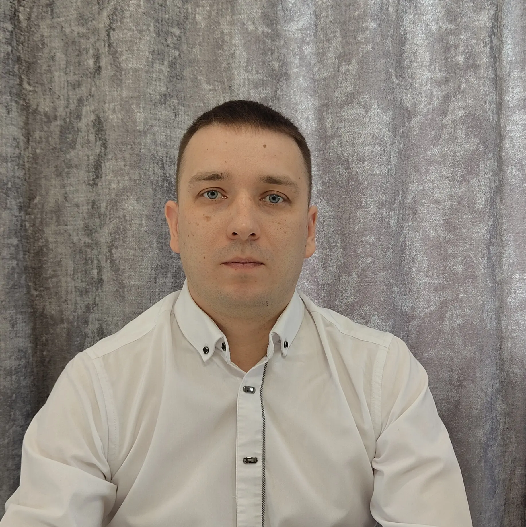 Фархад Хусаинов
