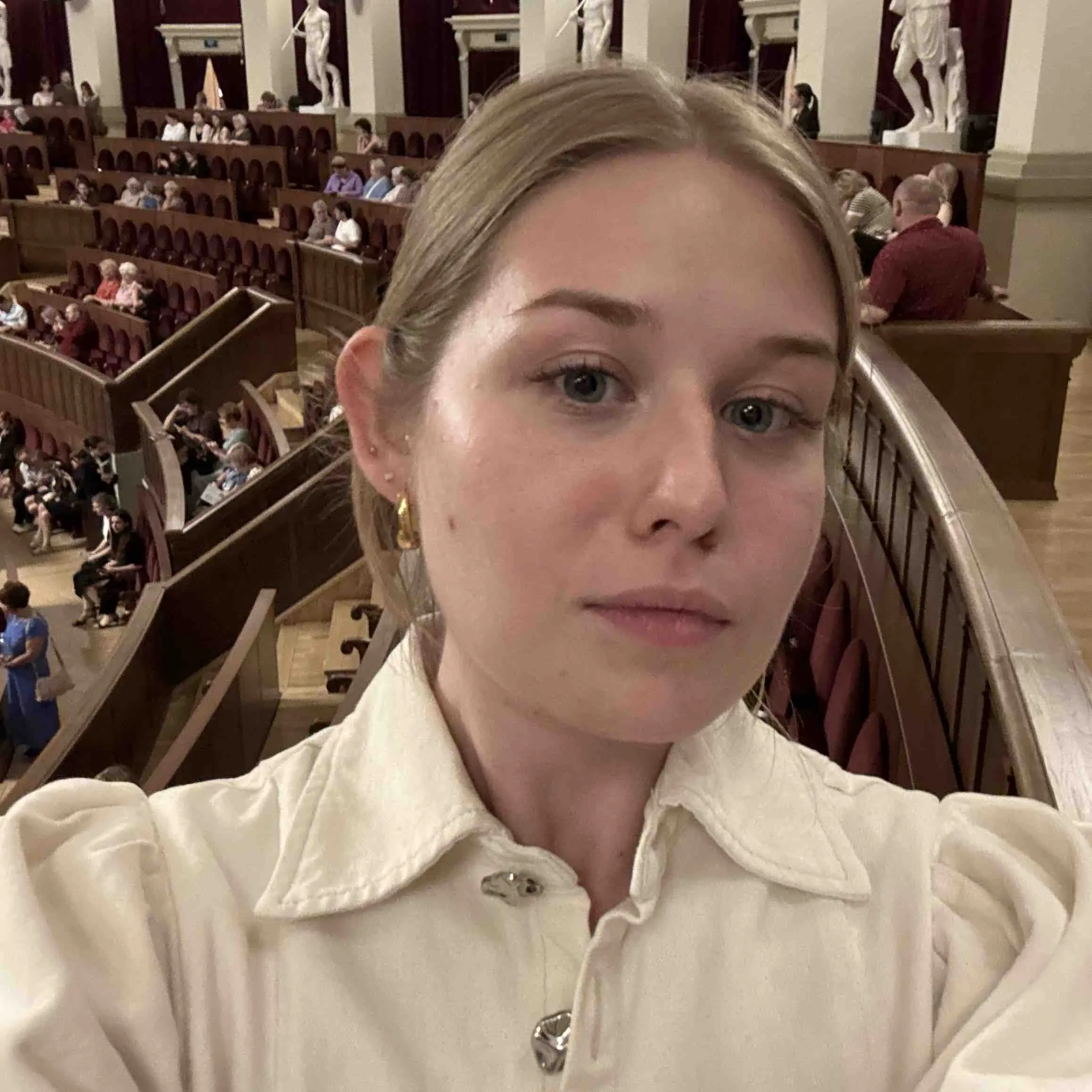 Карина Андронова