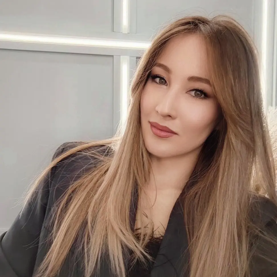 Алина Шайханова
