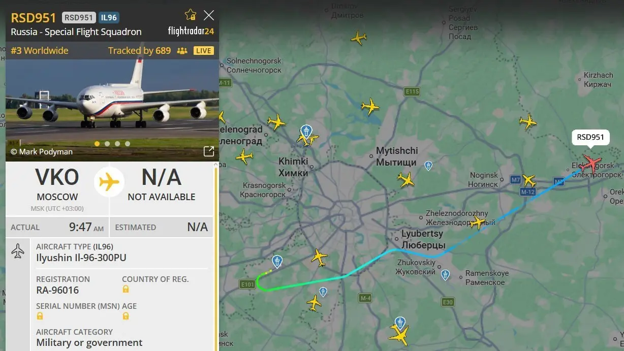 Президентский самолет Ил-96-300ПУ вылетел из Москвы, следует из данных Flightradar.
Направление полета борта пока неизвестно | Сетка — социальная сеть от hh.ru