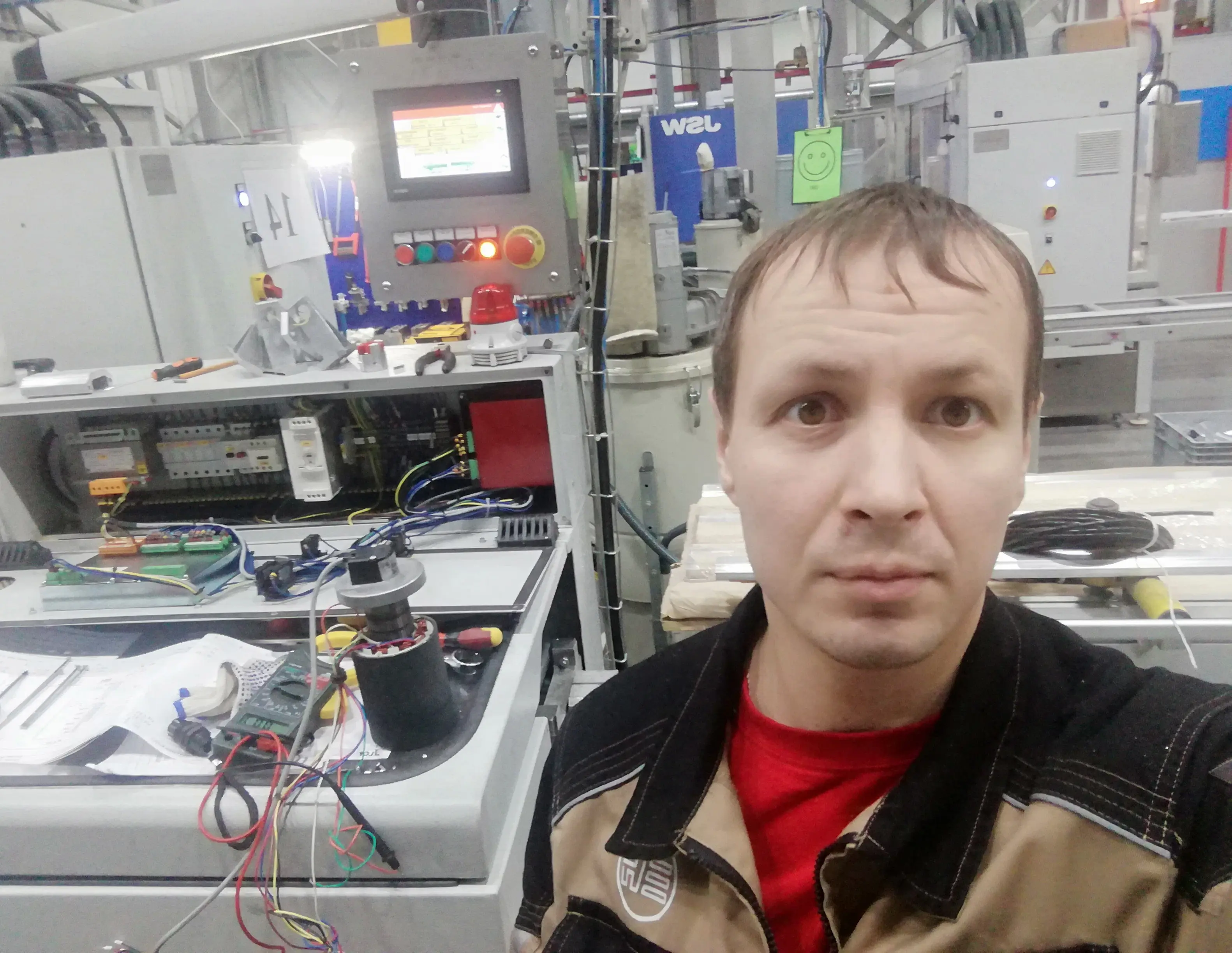 Денис Сыромятников