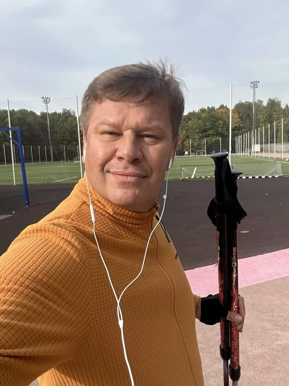 С удивлением узнал, что на месте прекрасного стадиона в Парке Останкино будет построен падел - центр!!! Это ошибка и плохое решение для москвичей!!! Стадион никогда не пустует, там постоянная движуха,... | Сетка — социальная сеть от hh.ru