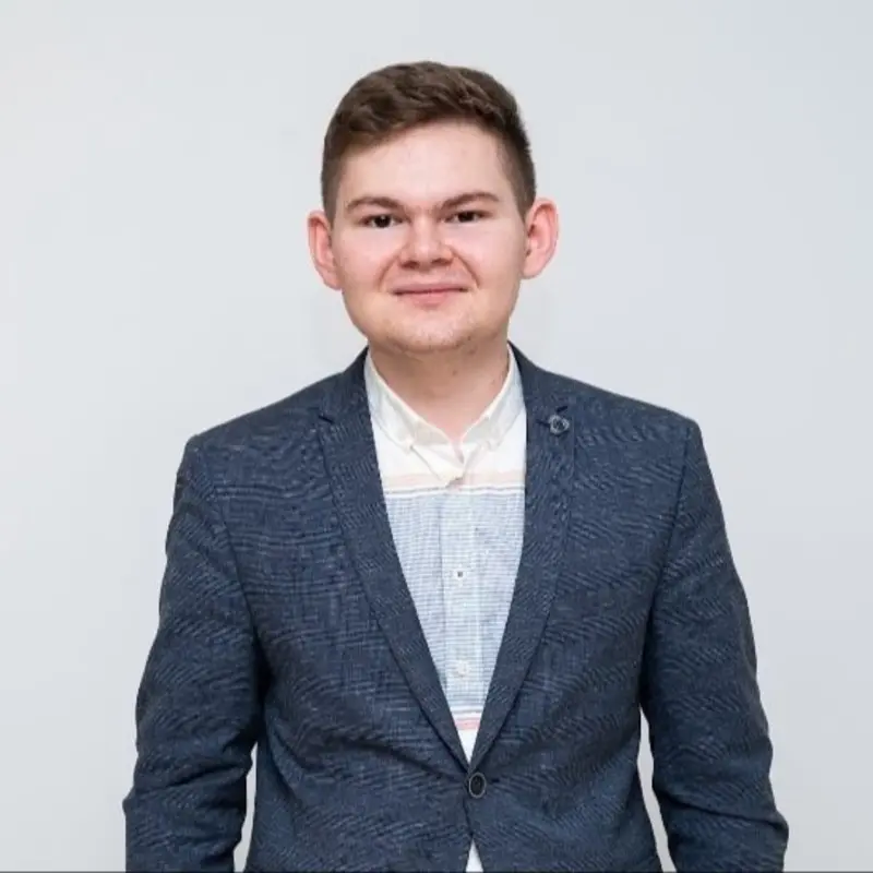 Андрей Новиков