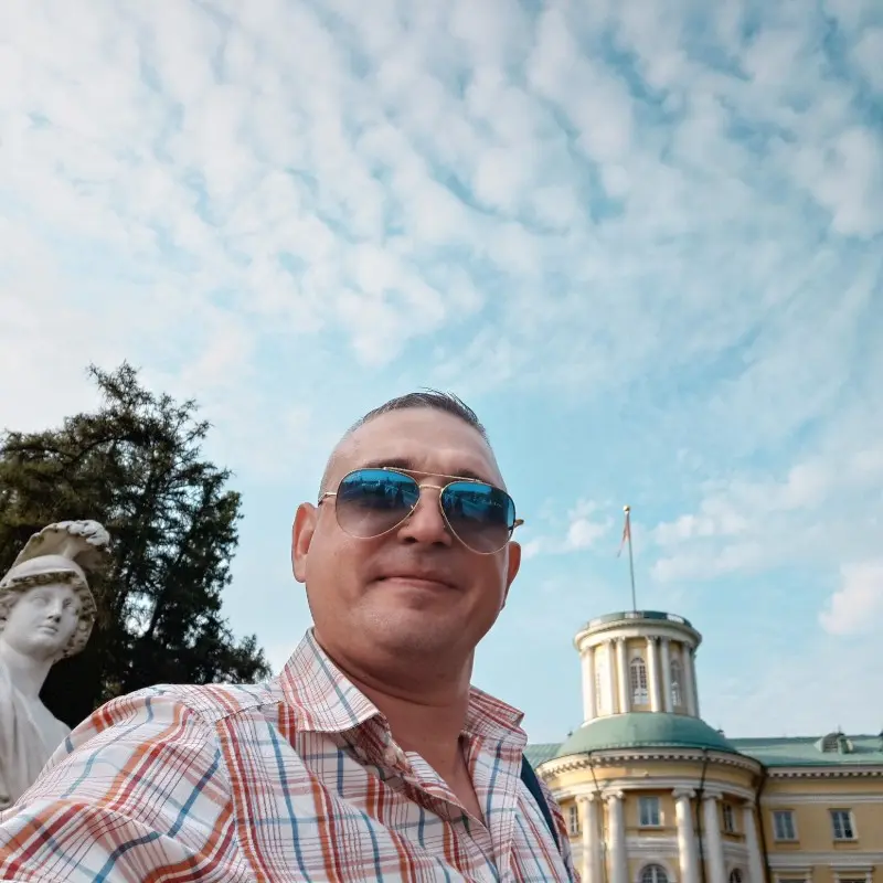 Александр Слизовский