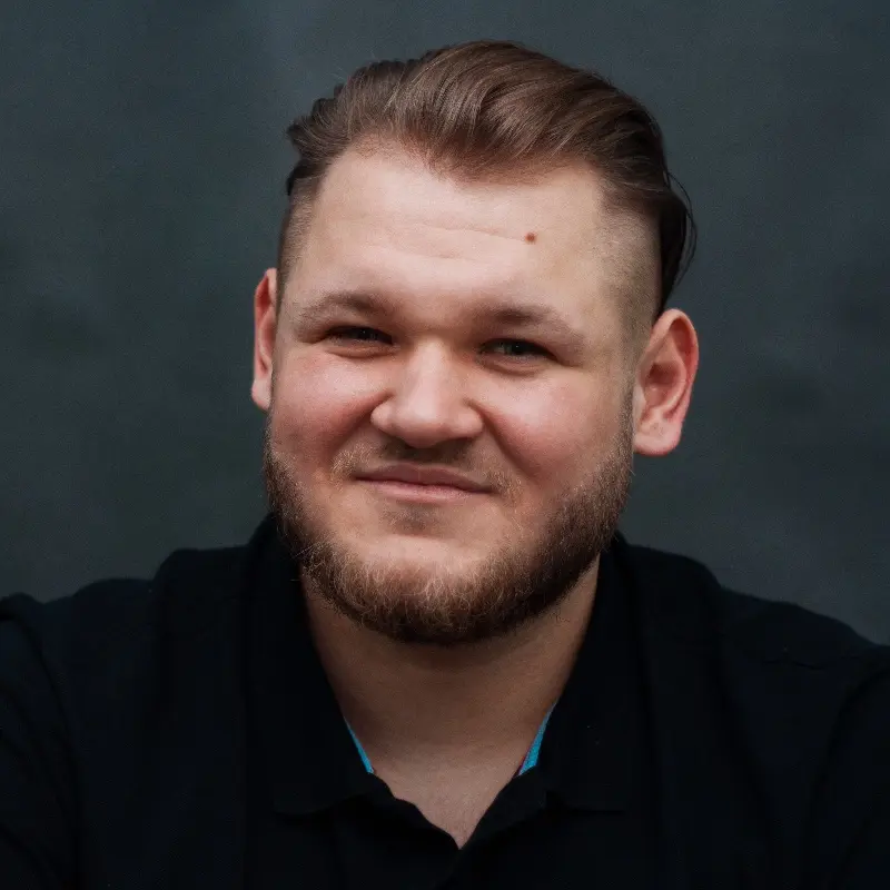 Владислав Попов