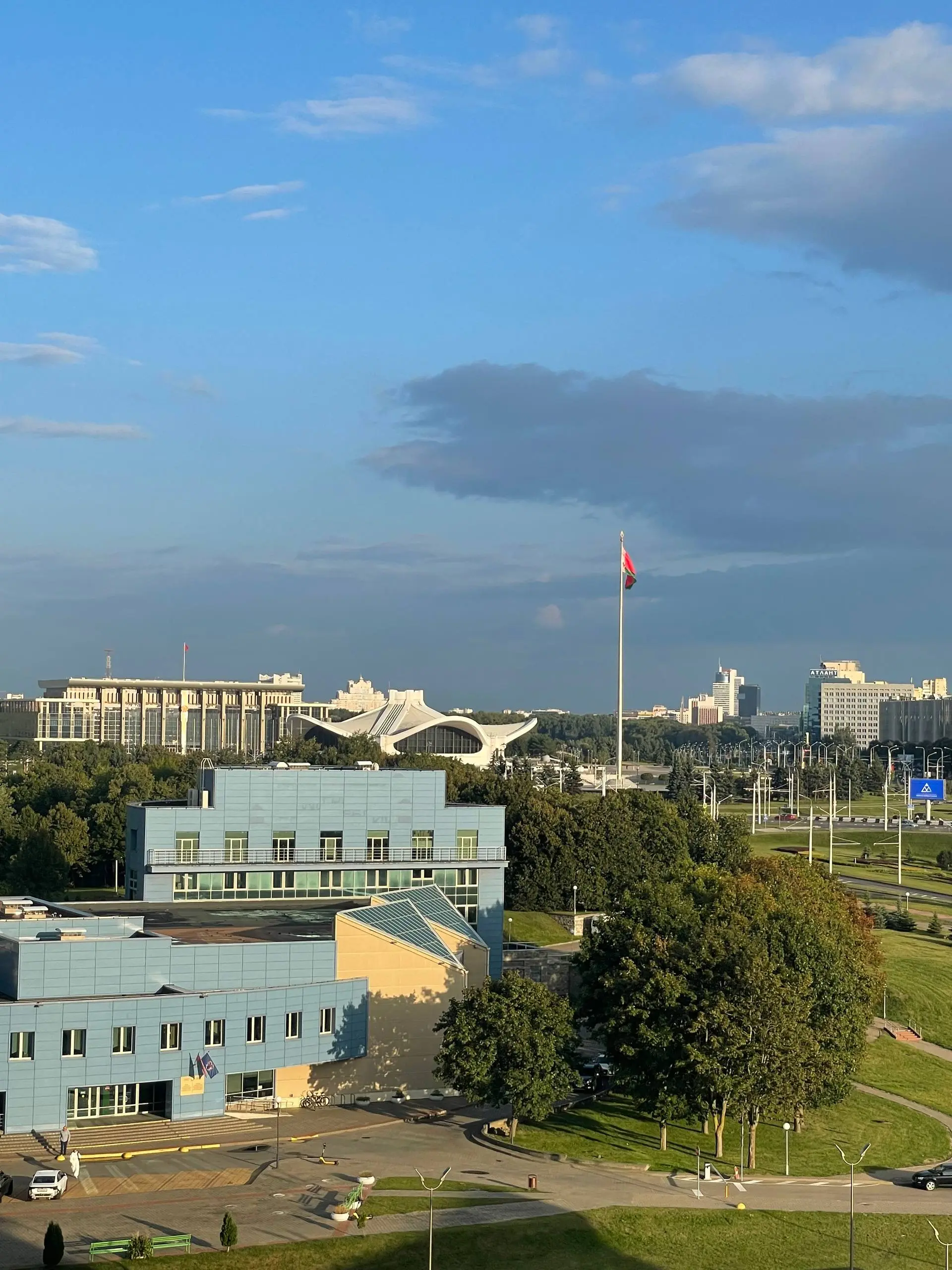 У меня сейчас 100 % такие же мысли!
«Прям 100% попала куда хотела»
«Супер метч»
Это ощущается как магия, но это результат большой работы… И я теперь сама на месте своих подопечных | Сетка — социальная сеть от hh.ru