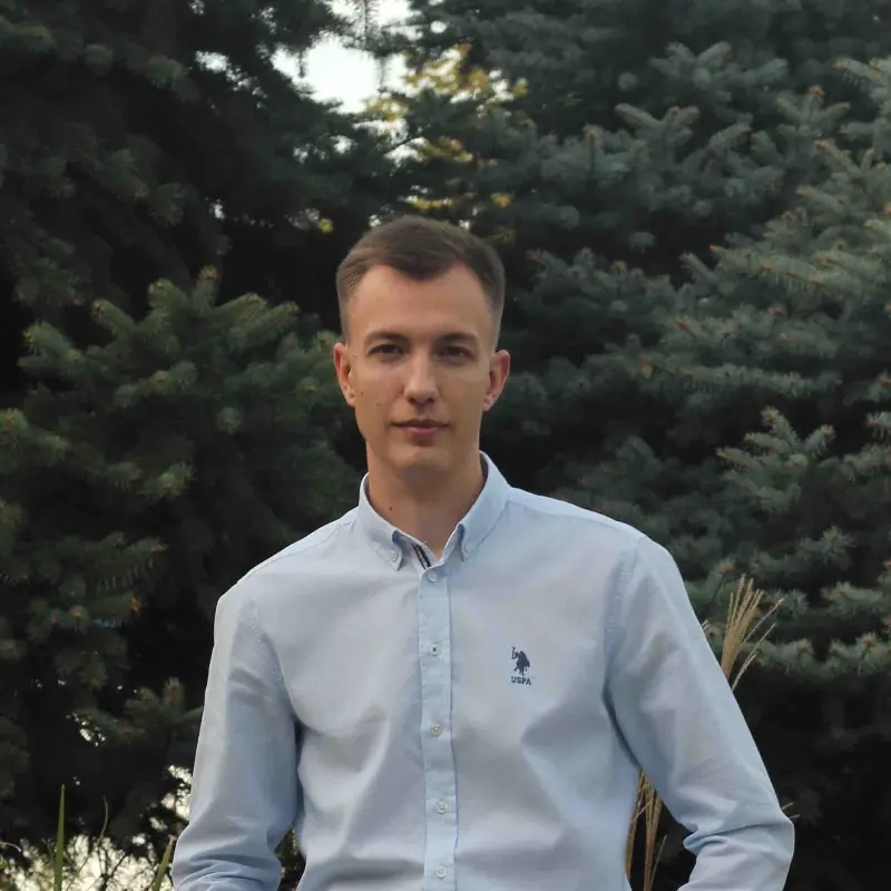 Илья Ушаков